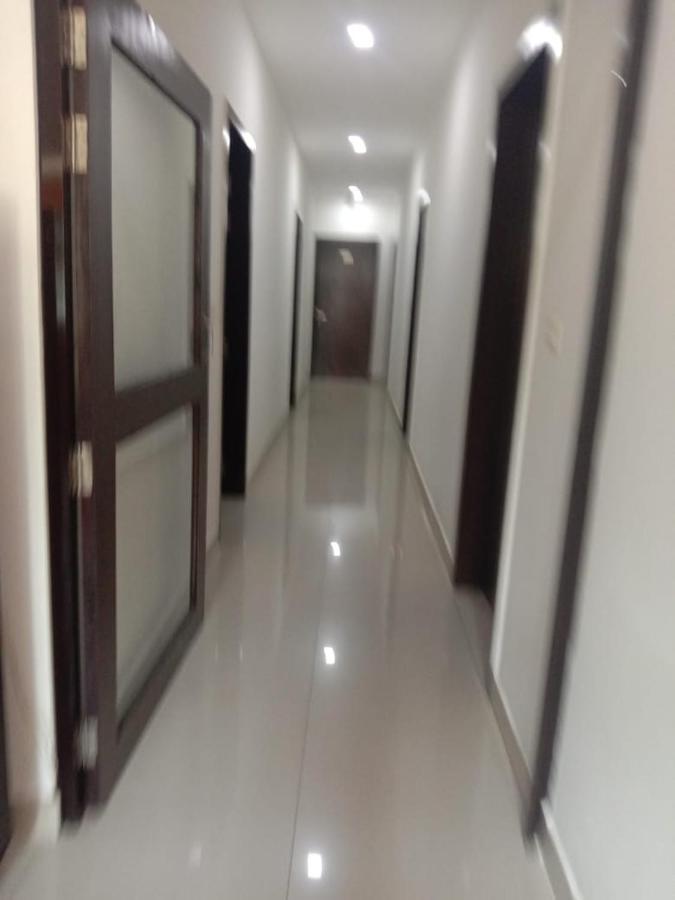 Supreme Guest House By Wb Inn آغْرا المظهر الخارجي الصورة