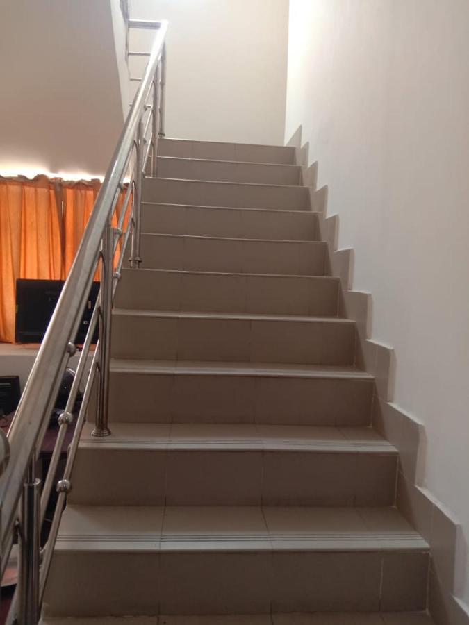 Supreme Guest House By Wb Inn آغْرا المظهر الخارجي الصورة
