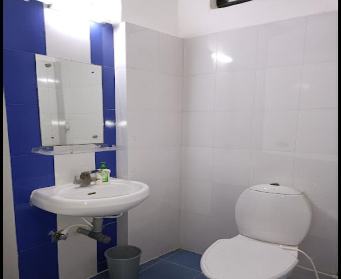 Supreme Guest House By Wb Inn آغْرا المظهر الخارجي الصورة